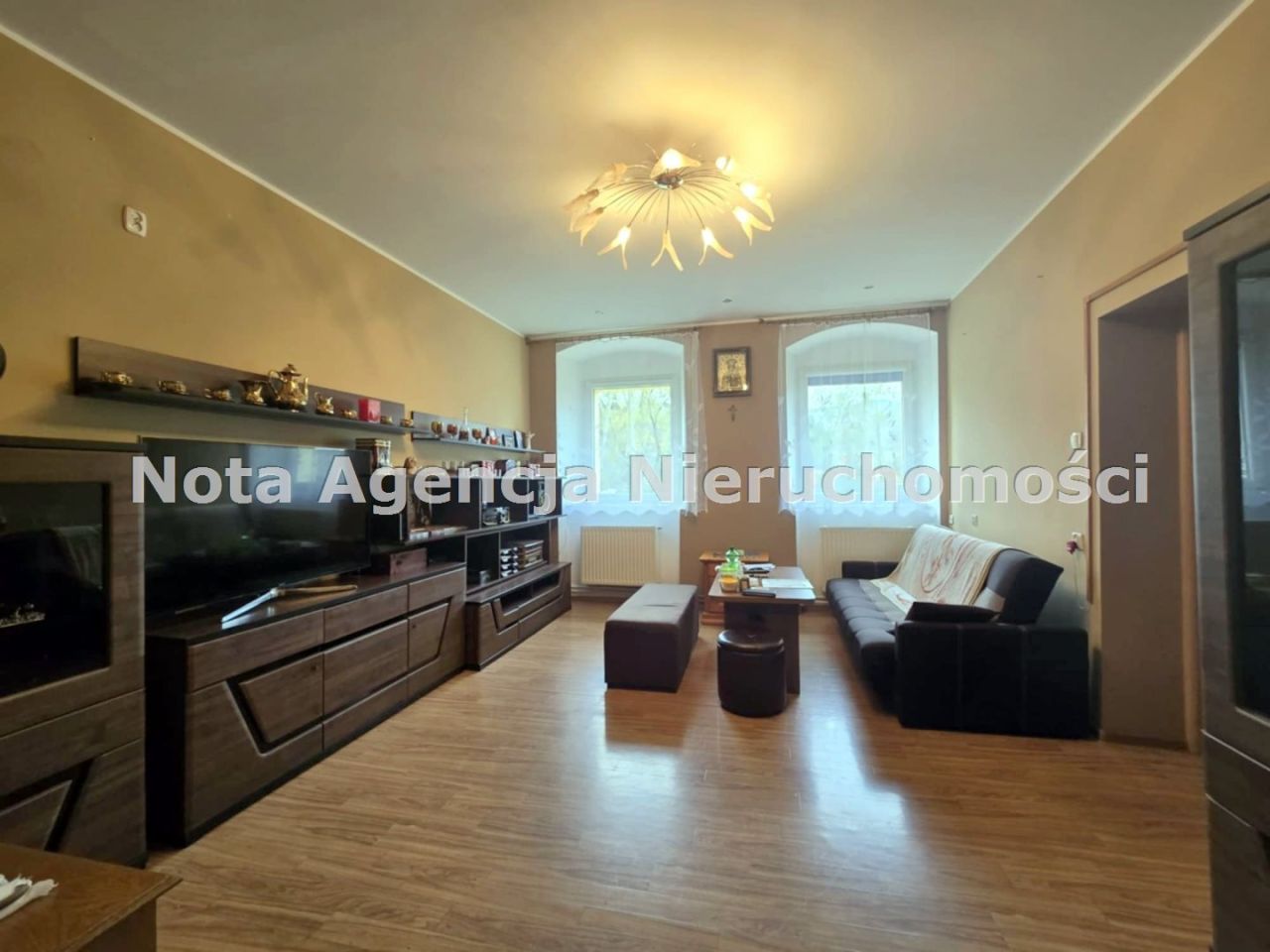 dom wolnostojący, 11 pokoi Głuszyca. Zdjęcie 5