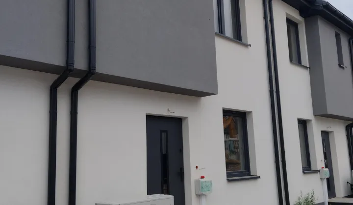 dom szeregowy, 3 pokoje Bieniewice, ul. Akacjowa