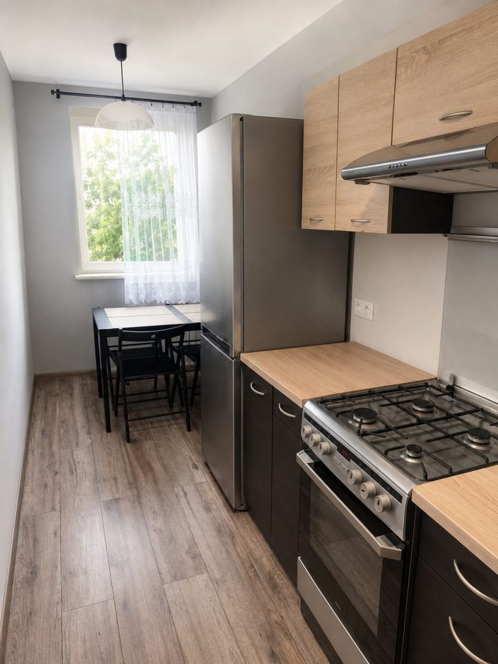 Mieszkanie 3-pokojowe Katowice os. Tysiąclecia, ul. Tysiąclecia. Zdjęcie 2
