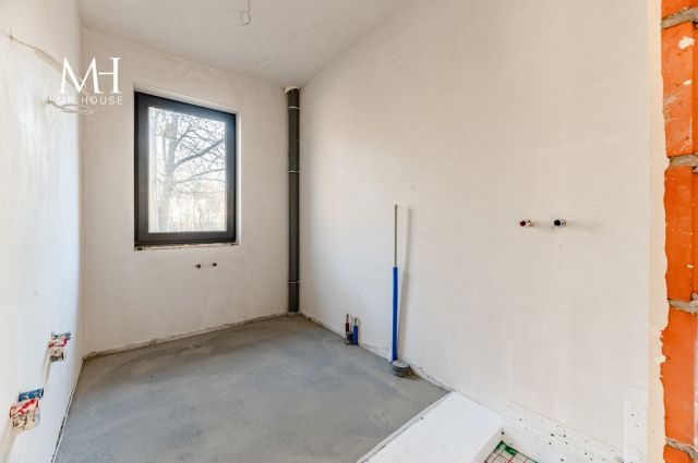 dom wolnostojący, 4 pokoje Zgierz. Zdjęcie 8