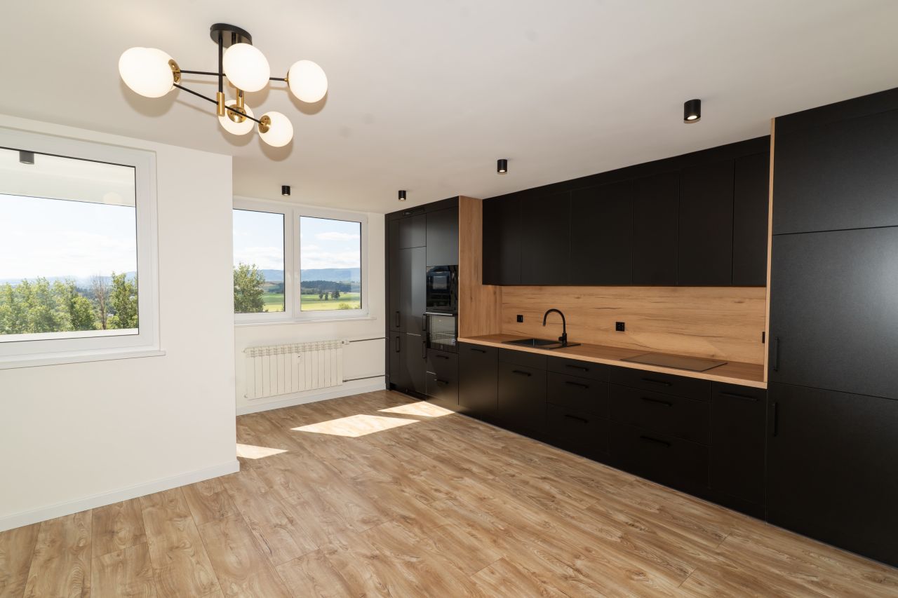 Mieszkanie 3-pokojowe Kłodzko, ul. Rodzinna