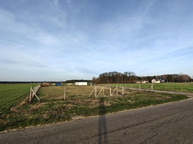 Działka budowlana Mościska. Zdjęcie 1