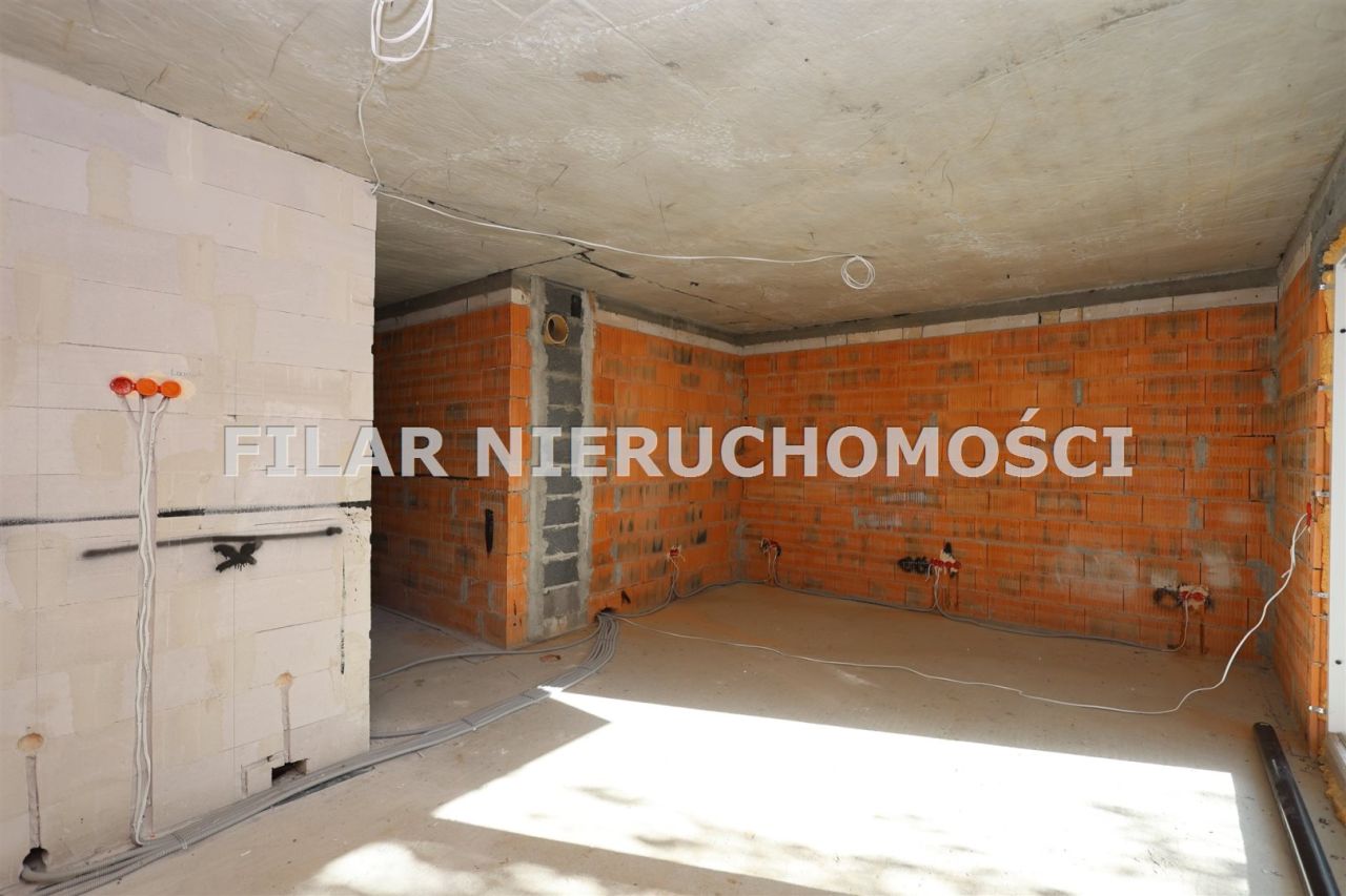 dom szeregowy, 5 pokoi Obora. Zdjęcie 4