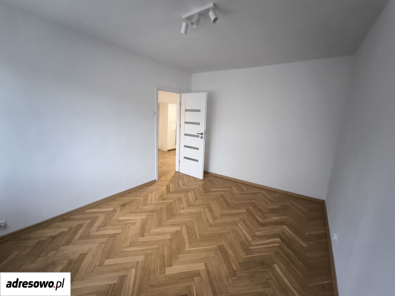 Mieszkanie 3-pokojowe Warszawa Praga-Południe, ul. Wspólna Droga. Zdjęcie 1