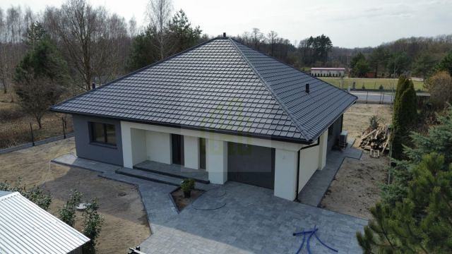 dom wolnostojący, 4 pokoje Jaktorów, ul. Chełmońskiego. Zdjęcie 2