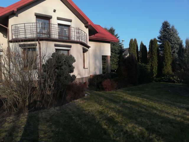 dom wolnostojący Częstochowa, ul. Kochmańskiego. Zdjęcie 1