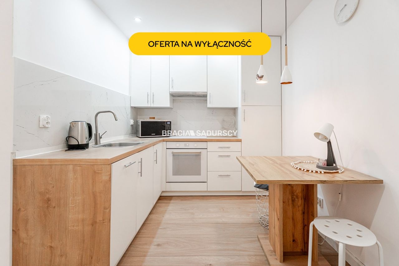Mieszkanie 3-pokojowe Kraków Stare Miasto, ul. Stefana Batorego. Zdjęcie 1
