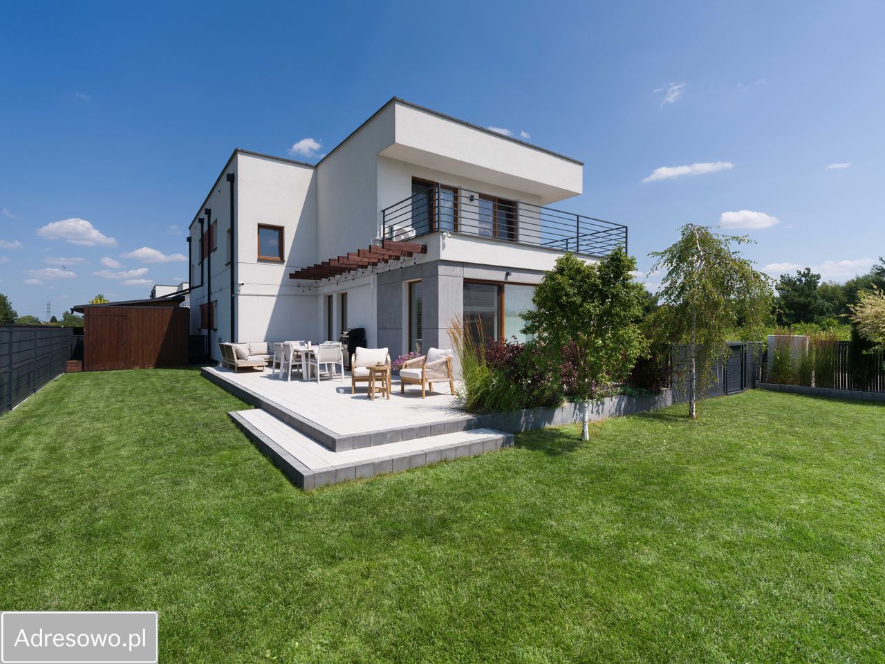 Słupno, ul. Ceglana Bliźniak do zamieszkania - 142 m² - 3 pokoje