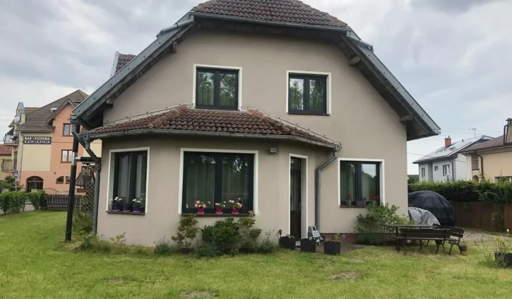 dom wolnostojący, 8 pokoi Nowęcin