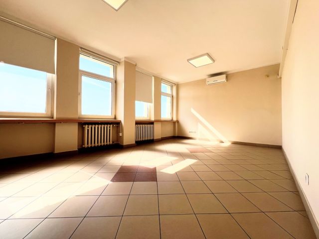 Biuro Rzeszów, ul. Tadeusza Boya-Żeleńskiego. Zdjęcie 3