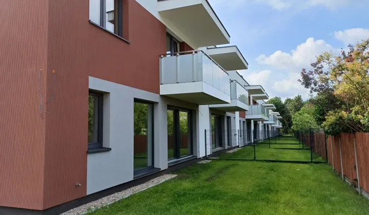 dom szeregowy, 4 pokoje Białystok Skorupy, ul. Karmelowa