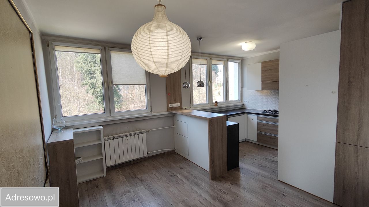 Mieszkanie 3-pokojowe Kamienna Góra, ul. Juliusza Słowackiego. Zdjęcie 2