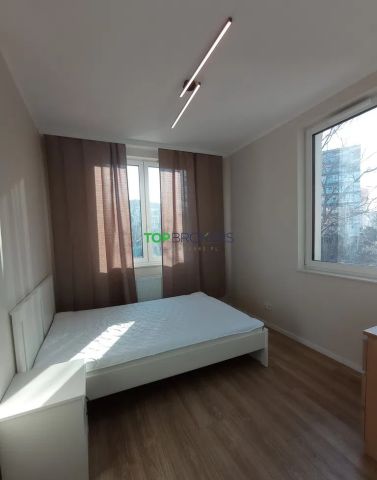 Mieszkanie 3-pokojowe Warszawa Włochy, ul. Instalatorów. Zdjęcie 3