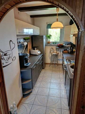 Mieszkanie 3-pokojowe Krosno Guzikówka, ul. Stefana Kisielewskiego. Zdjęcie 1