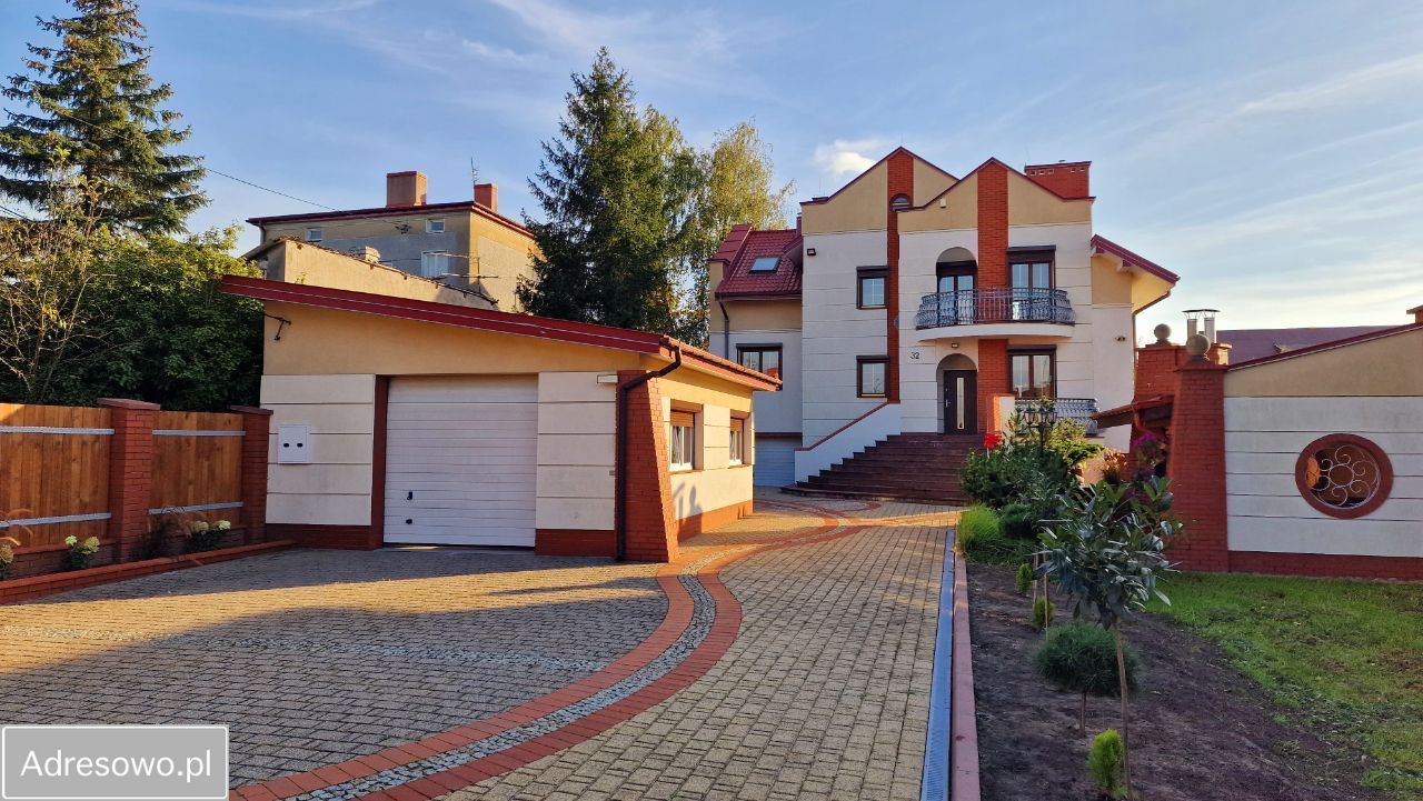 dom wolnostojący, 7 pokoi Busko-Zdrój, ul. Objazdowa