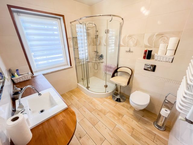 dom wolnostojący, 5 pokoi Ostrowiec Świętokrzyski, ul. Bałtowska. Zdjęcie 17