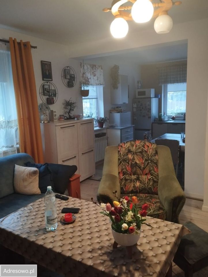 dom wolnostojący, 4 pokoje Piecki, pl. 1 Maja. Zdjęcie 4