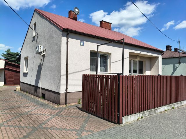 dom wolnostojący, 3 pokoje Biała Podlaska Wola, ul. Okrężna. Zdjęcie 1