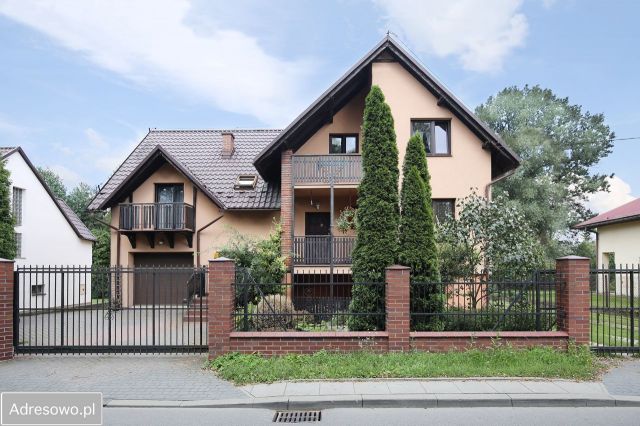 dom wolnostojący, 5 pokoi Kraków Ruczaj, ul. Skośna. Zdjęcie 1