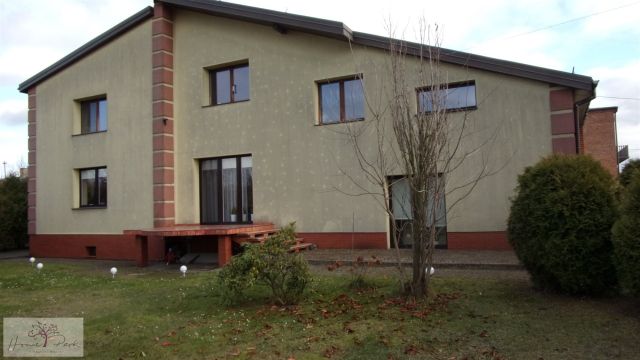 dom wolnostojący, 9 pokoi Rokiciny. Zdjęcie 1