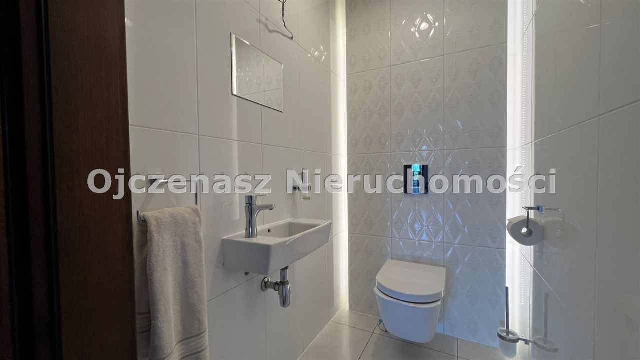 dom, 7 pokoi Niemcz. Zdjęcie 8