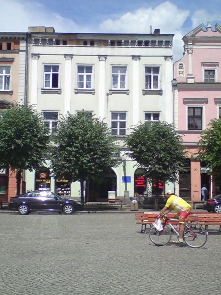kamienica, 15 pokoi Leszno Centrum, rynek Rynek