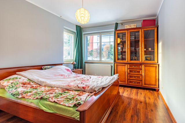 dom wolnostojący, 7 pokoi Nadole, ul. Osiedle na Stoku. Zdjęcie 16