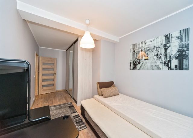 Mieszkanie 3-pokojowe Bielsko-Biała Mikuszowice Śląskie, ul. Bystrzańska. Zdjęcie 2