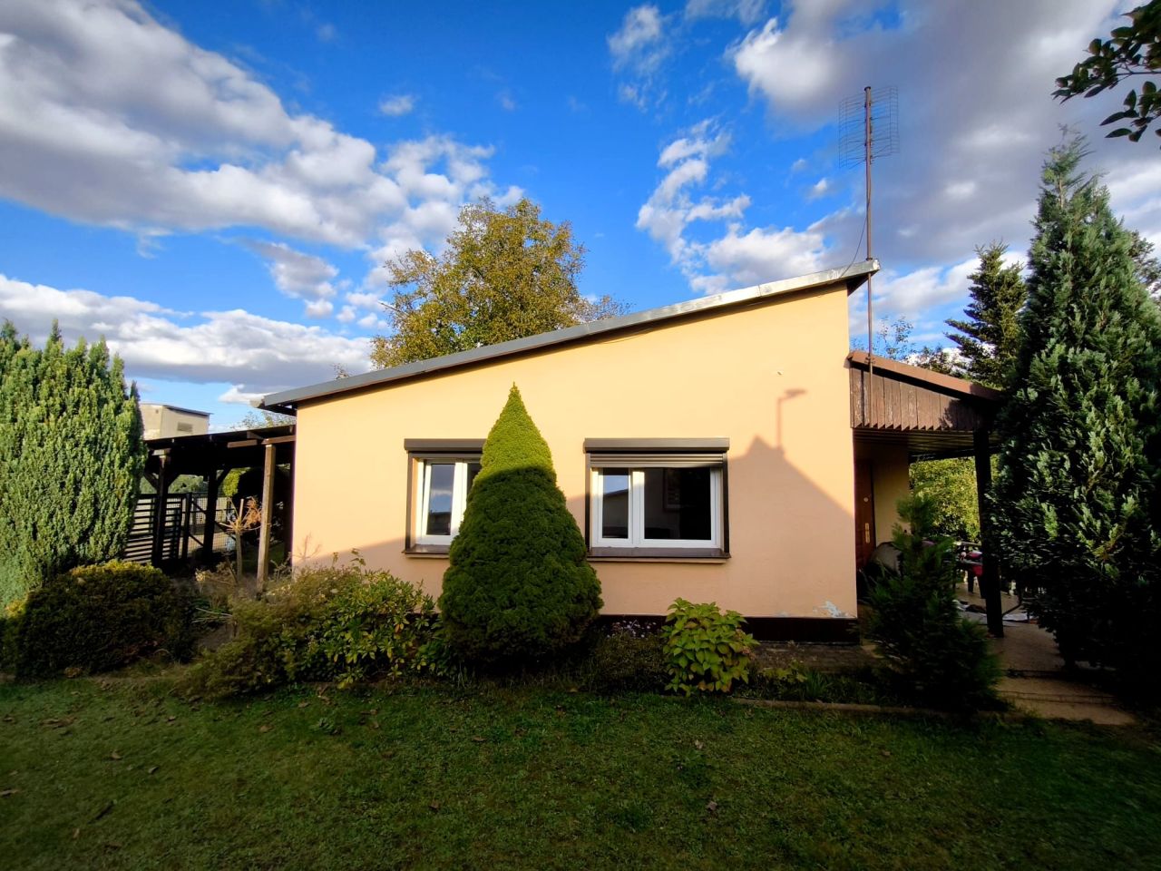 dom wolnostojący, 3 pokoje Taciszów, ul. Wakacyjna. Zdjęcie 1