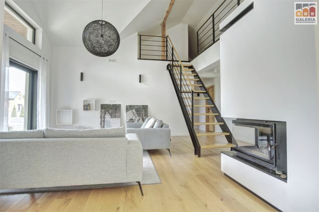 dom wolnostojący, 6 pokoi Jelna. Zdjęcie 1