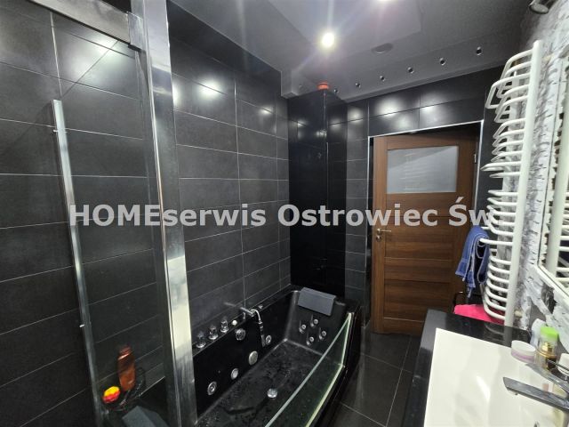 kamienica Ostrowiec Świętokrzyski Centrum, ul. Sławomira Czerwińskiego. Zdjęcie 12