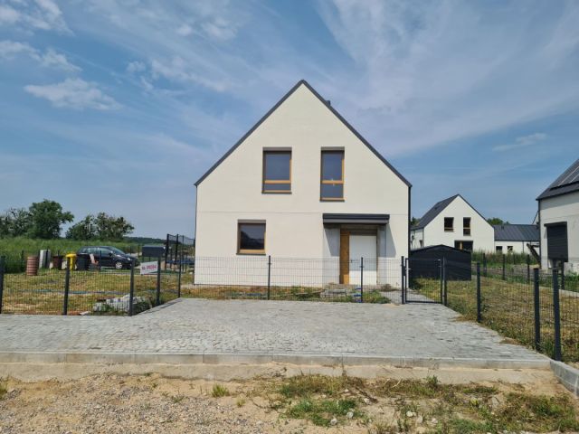 bliźniak, 3 pokoje Łopuchowo. Zdjęcie 4