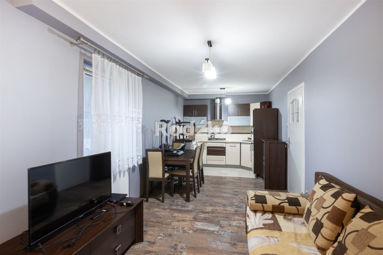 dom wolnostojący, 9 pokoi Bydgoszcz Czyżkówko, ul. Wiejska. Zdjęcie 12