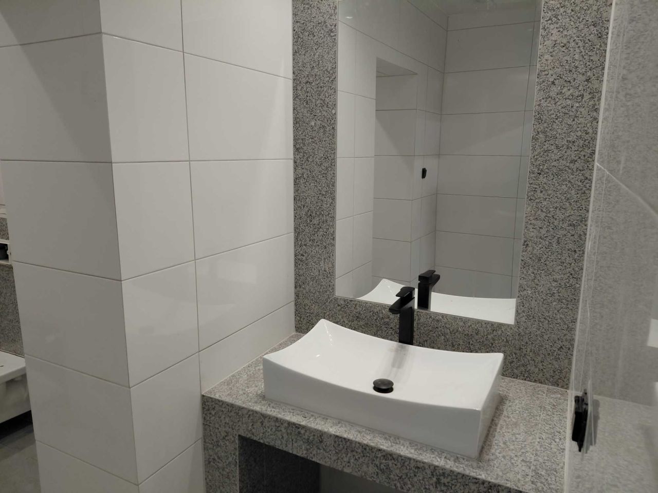 Mieszkanie 3-pokojowe Lipsko. Zdjęcie 3