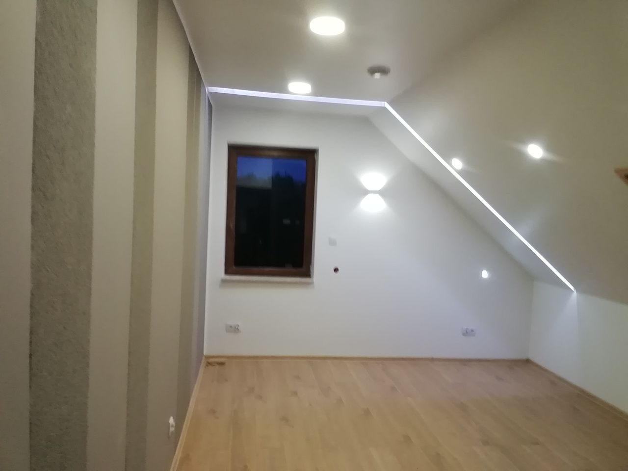 dom wolnostojący, 5 pokoi Katowice Kostuchna, ul. Smugowa. Zdjęcie 8