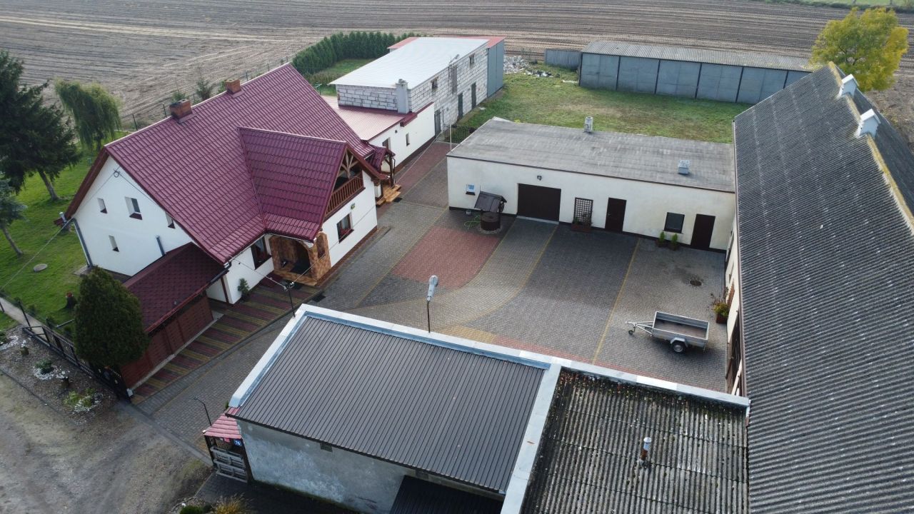 gospodarstwo, 6 pokoi Sierakowo