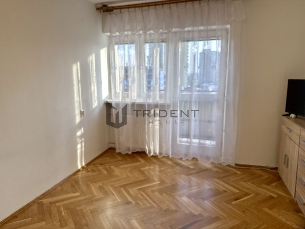 Mieszkanie 3-pokojowe Warszawa Praga-Południe, ul. Grochowska. Zdjęcie 2