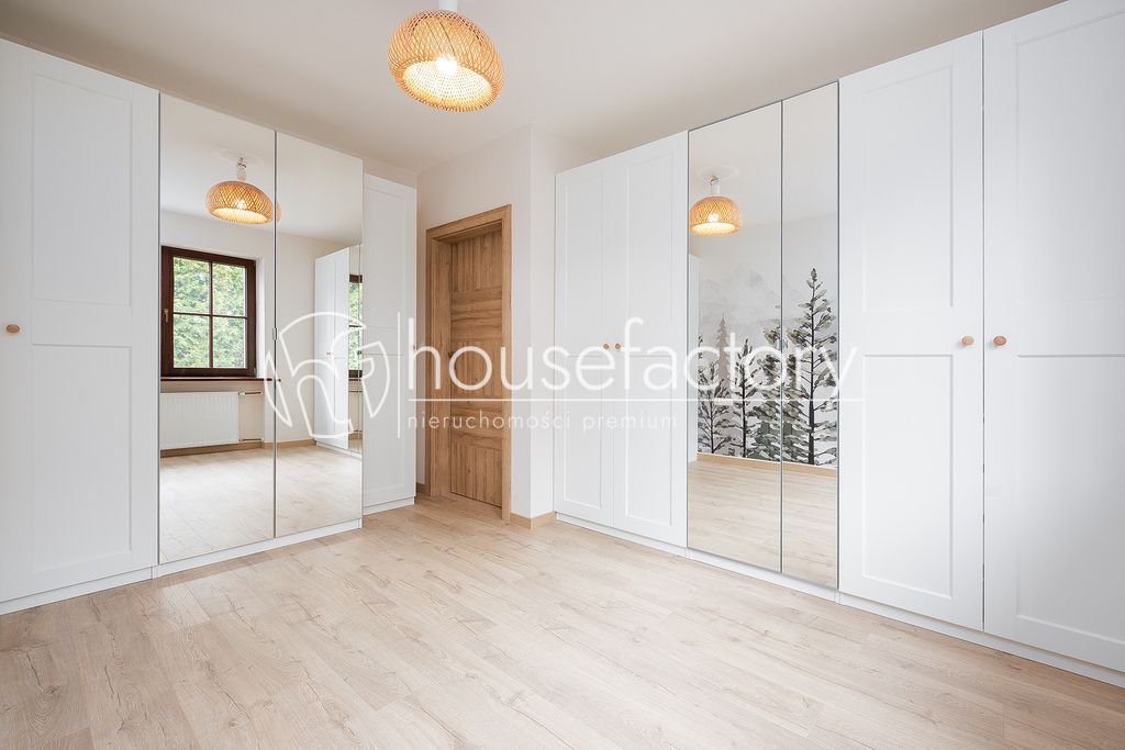 Mieszkanie 5-pokojowe Łódź Bałuty, ul. gen. Antoniego Jeziorańskiego. Zdjęcie 11