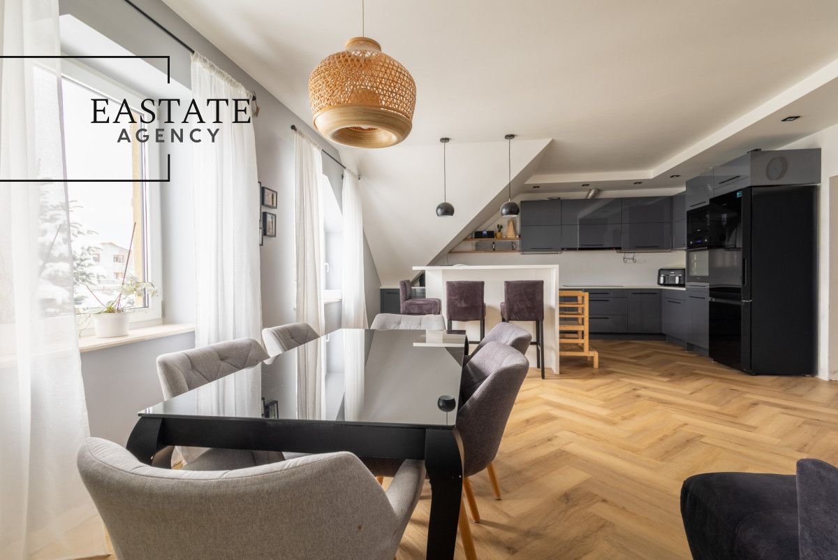 dom wolnostojący, 9 pokoi Gdańsk Osowa, ul. Planetarna. Zdjęcie 1