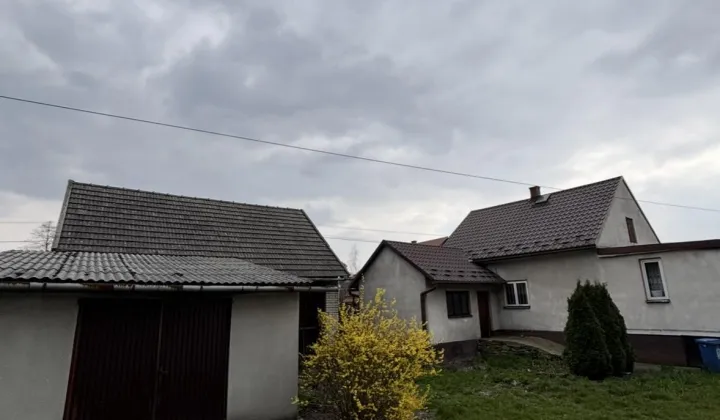 dom wolnostojący, 3 pokoje Przeginia Duchowna