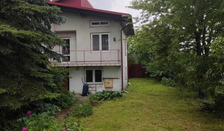 dom wolnostojący, 6 pokoi Rejowiec Fabryczny, ul. Wiejska