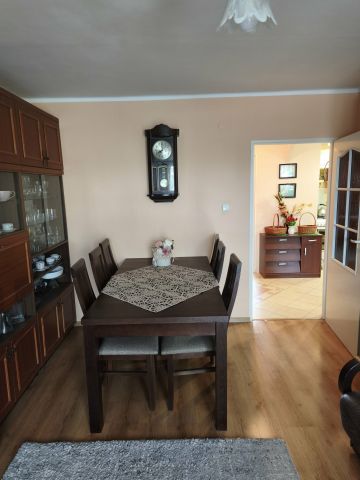 Mieszkanie 3-pokojowe Starachowice Wanacja, ul. Piotra Wysockiego. Zdjęcie 1