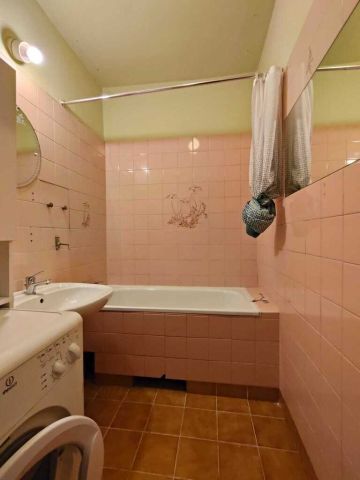 Mieszkanie 2-pokojowe Bełchatów. Zdjęcie 9