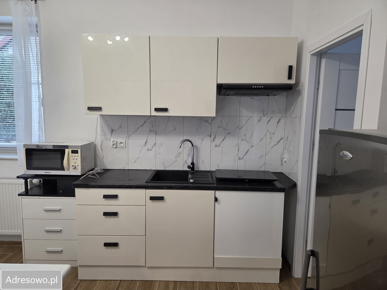 Mieszkanie 1-pokojowe Kobyłka. Zdjęcie 4