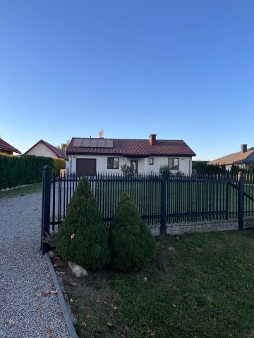 dom wolnostojący, 3 pokoje Załuże, Załuże. Zdjęcie 1
