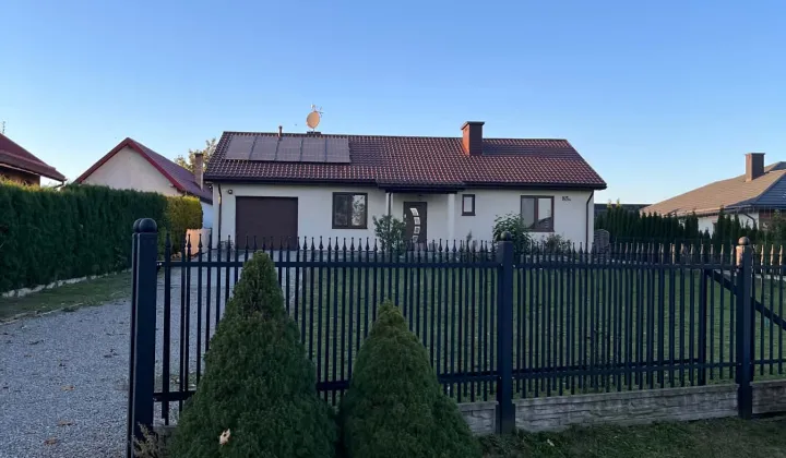 dom wolnostojący, 3 pokoje Załuże, Załuże