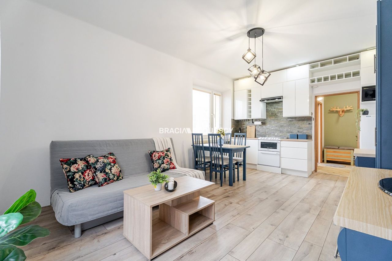 Mieszkanie 2-pokojowe Kraków Nowa Huta, os. Urocze. Zdjęcie 2