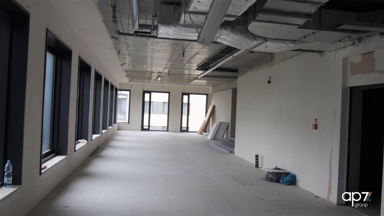 Biuro Kraków Prądnik Czerwony, ul. Pilotów. Zdjęcie 5