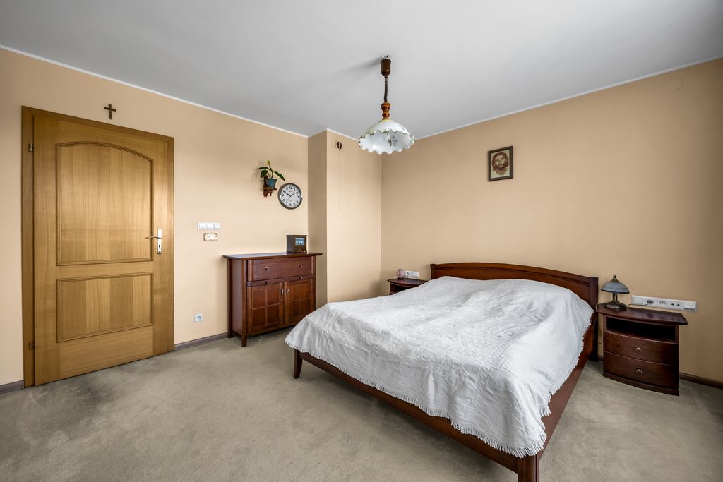 dom wolnostojący, 8 pokoi Kalisz, ul. Żwirki i Wigury. Zdjęcie 25