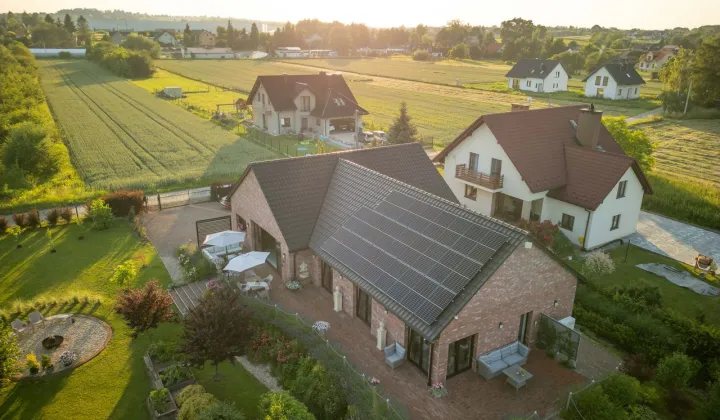 dom wolnostojący, 5 pokoi Targowisko
